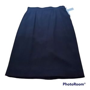 New Liz Claiborne Black skirt 8
